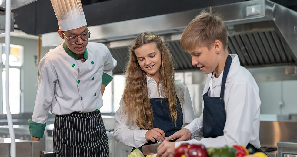 Buffet mit gesundem Schulessen
